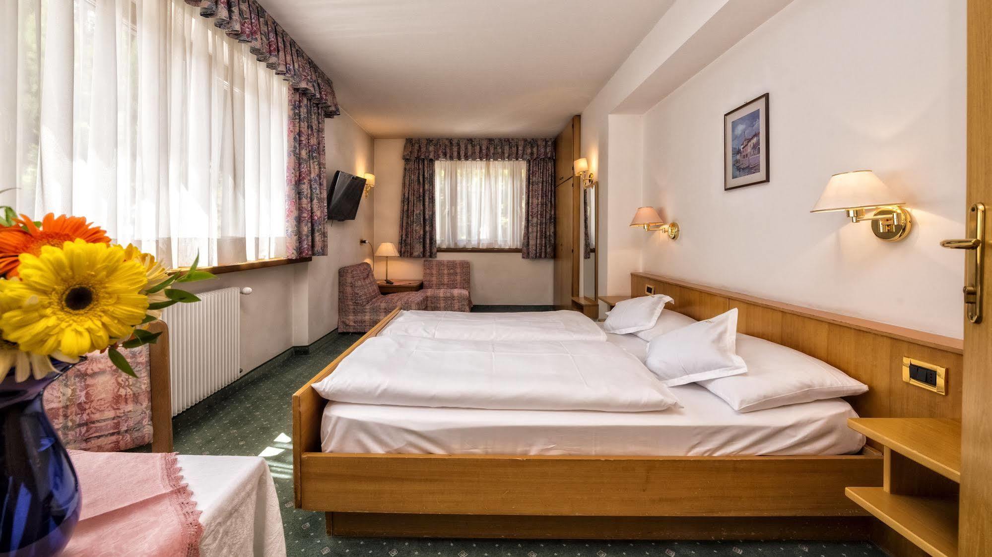 Hotel Armin Selva di Val Gardena Esterno foto